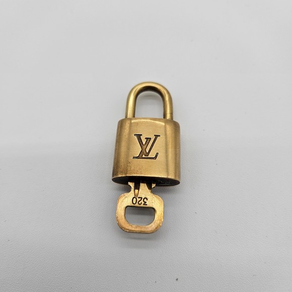 Louis Vuitton Accessories Authentic Louis Vuitton Lock And Key 32